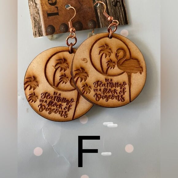 Jewelry - Flamingo dangling earrings